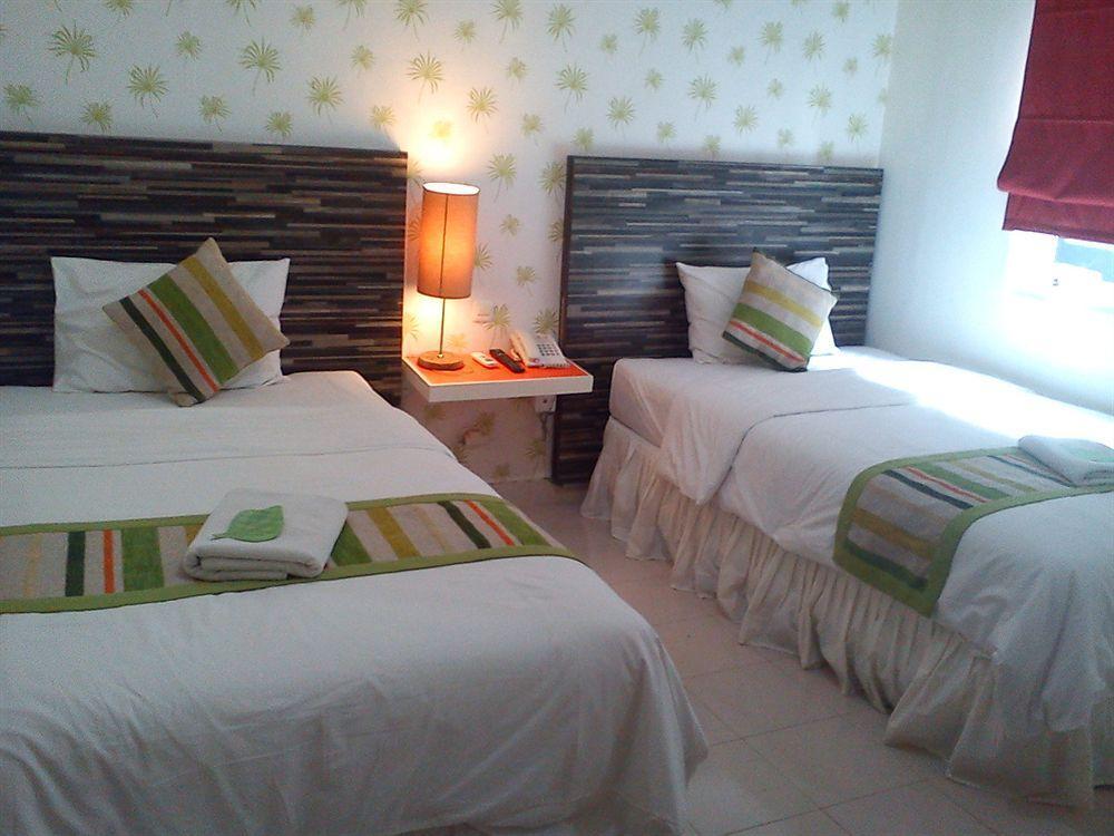 Santosa City Hotel デンパサール エクステリア 写真