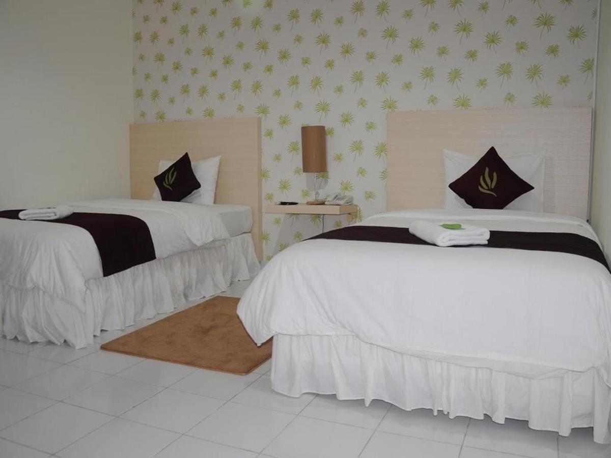Santosa City Hotel デンパサール エクステリア 写真