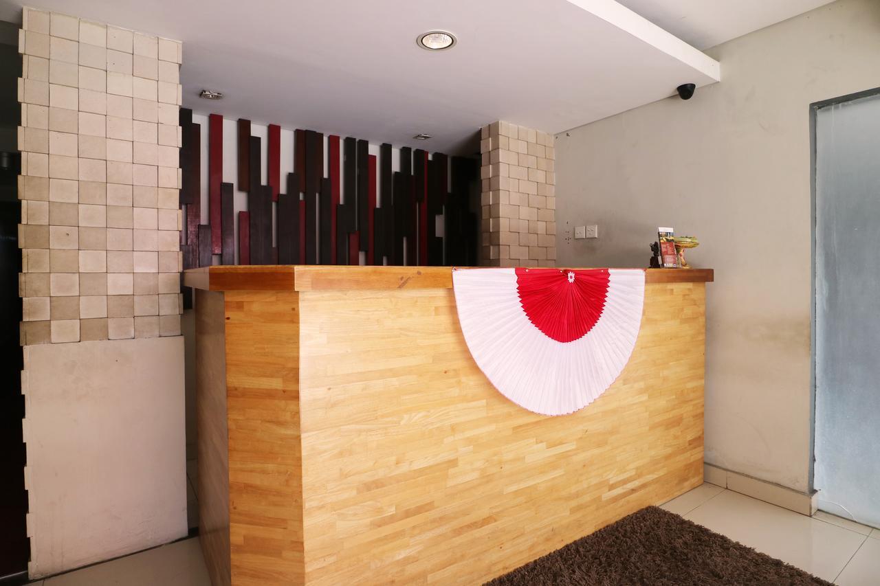 Santosa City Hotel デンパサール エクステリア 写真