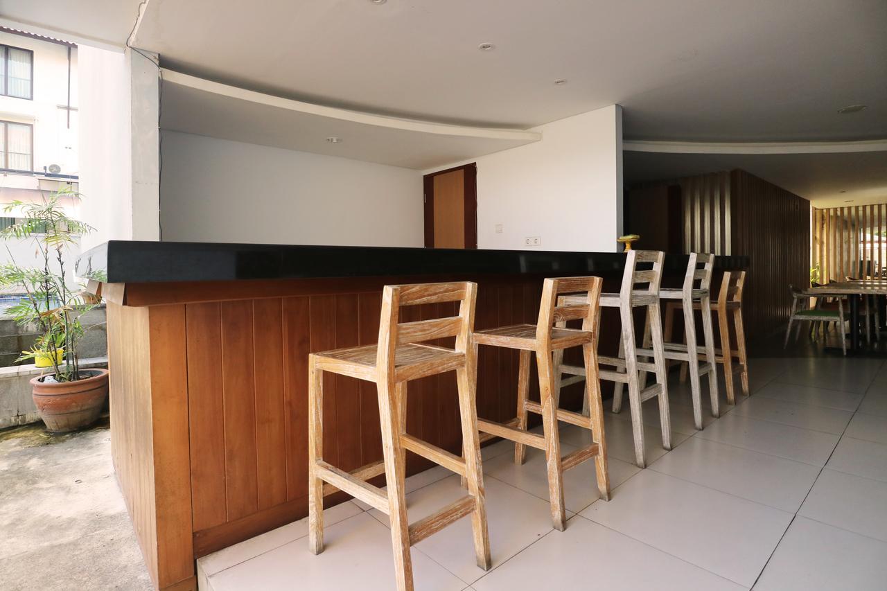 Santosa City Hotel デンパサール エクステリア 写真