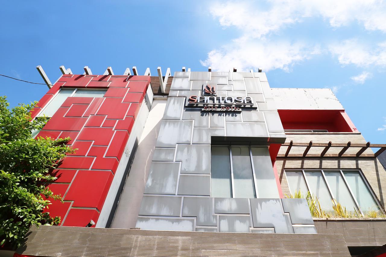 Santosa City Hotel デンパサール エクステリア 写真