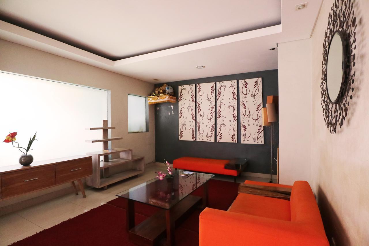 Santosa City Hotel デンパサール エクステリア 写真