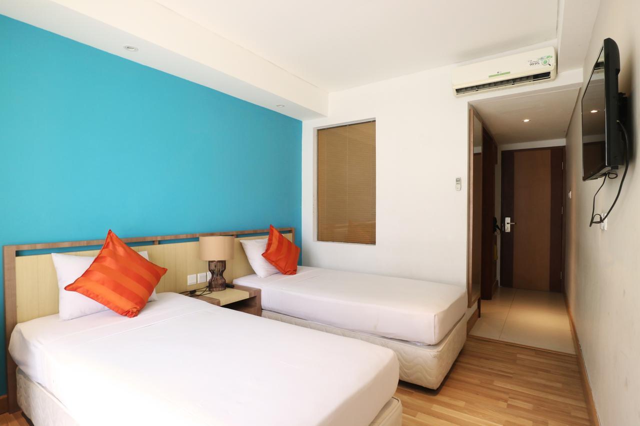 Santosa City Hotel デンパサール エクステリア 写真