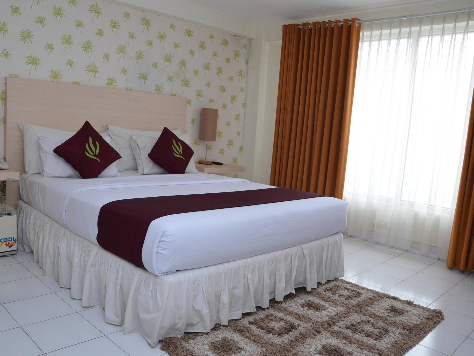 Santosa City Hotel デンパサール エクステリア 写真
